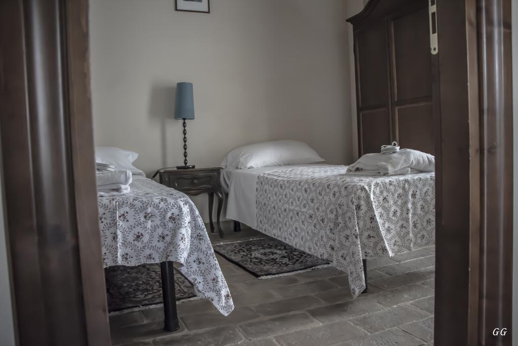 فيلا Mons Major Relais Montemaggiore al Metauro الغرفة الصورة
